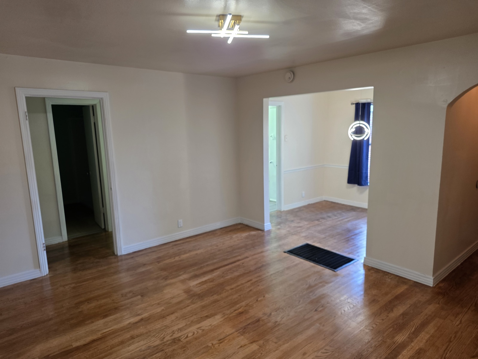 1611 Glen Ave · Unit A photo 3