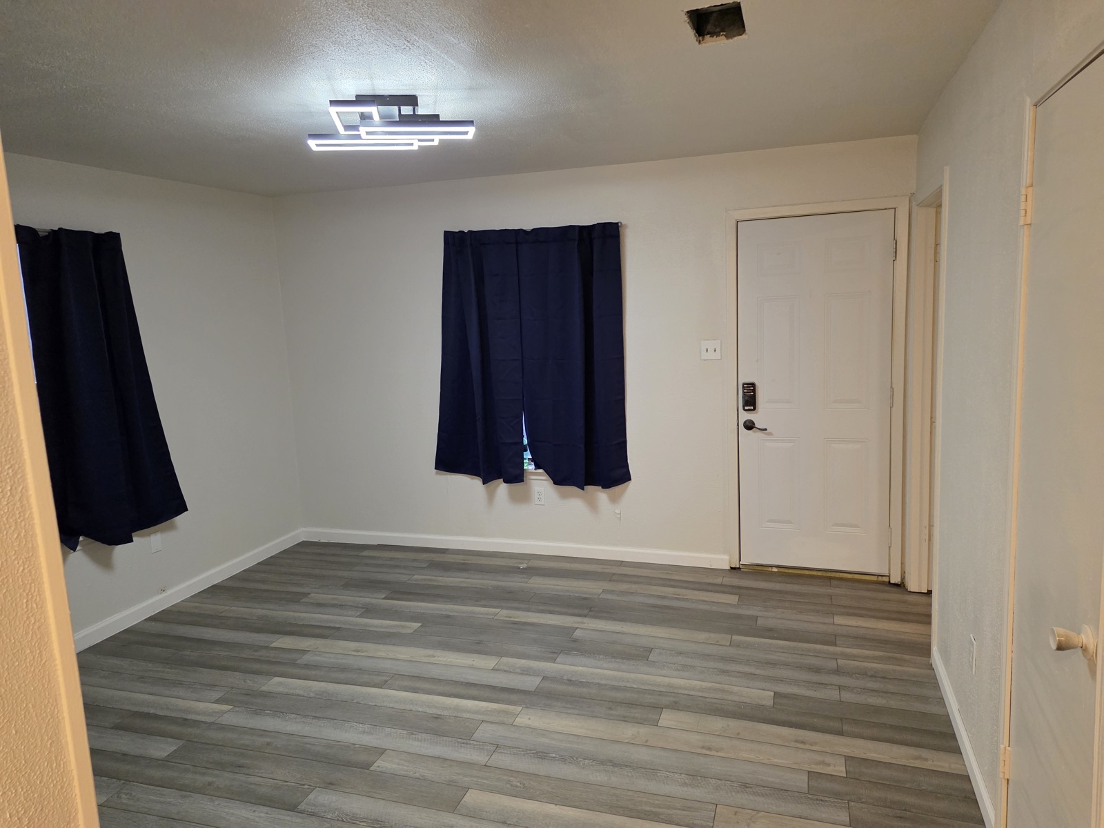 1611 Glen Ave · Unit B photo 7