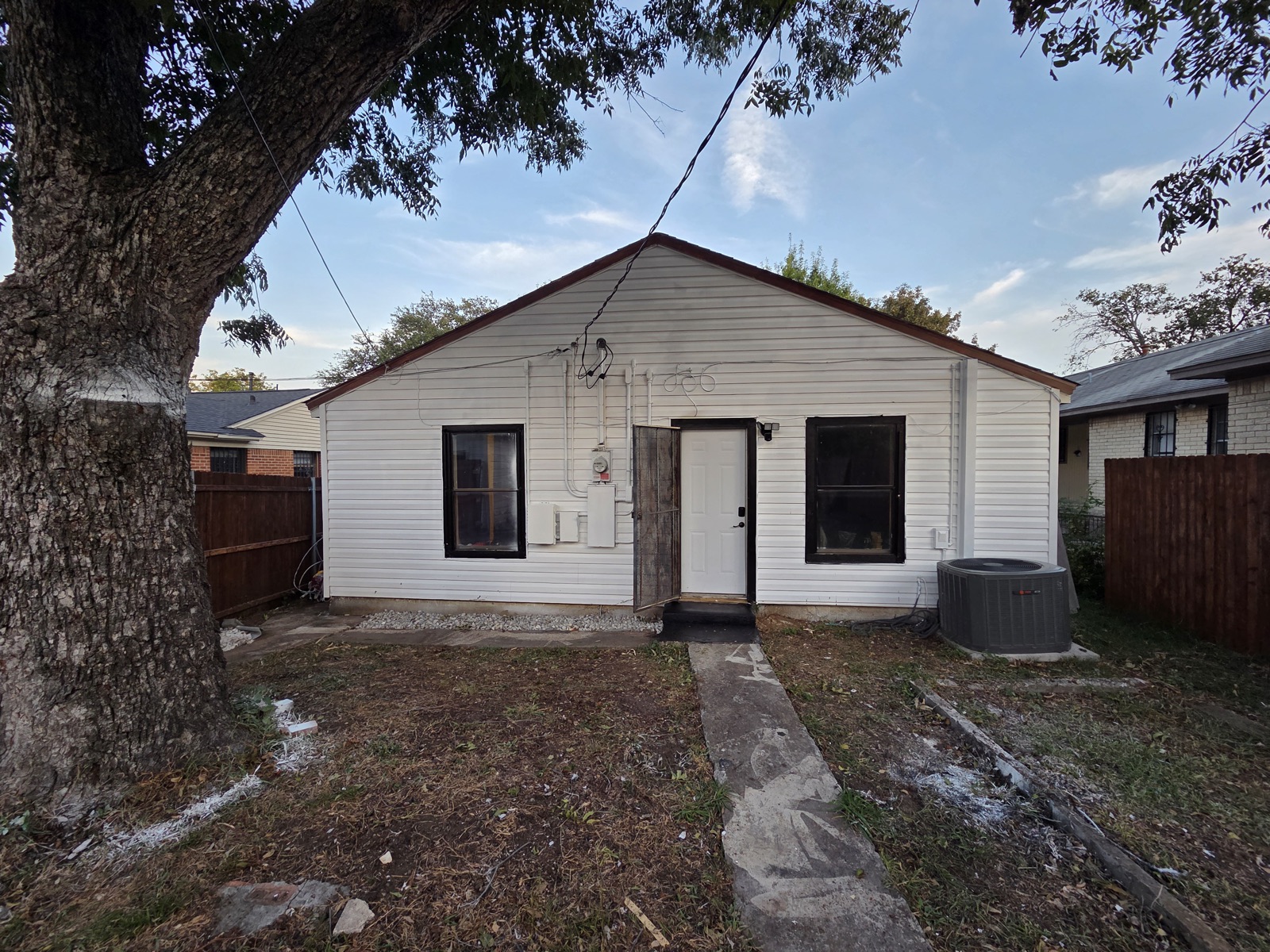 1611 Glen Ave · Unit B
