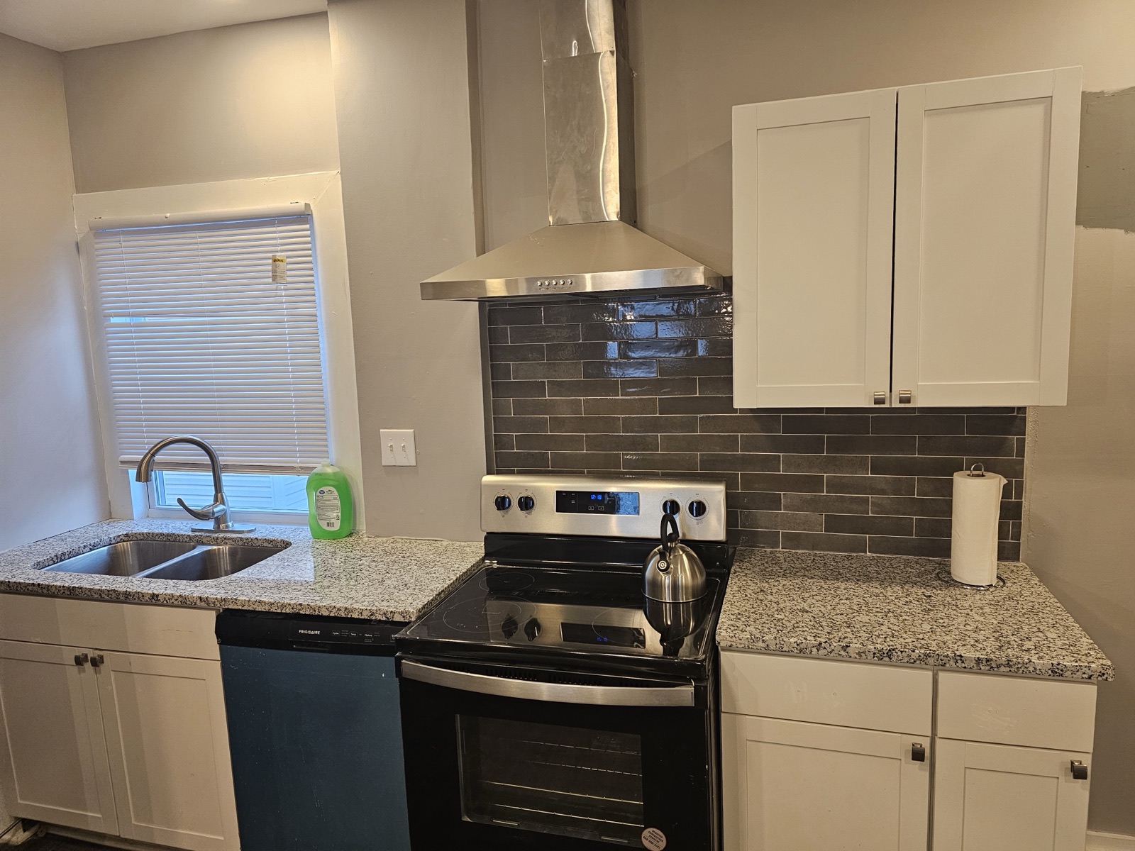 3339 Ruckle St · Unit A photo 8
